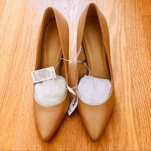 5/$25 Old Navy Nude heels
